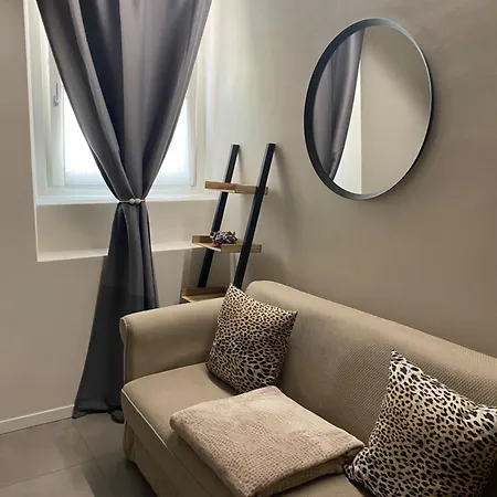 Borgo Degli Studi 7 * 帕爾馬