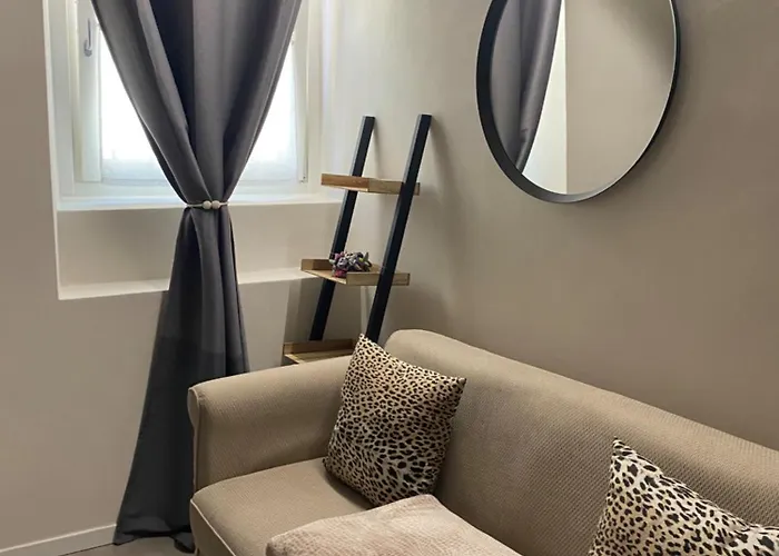 Borgo Degli Studi 7 * Parma